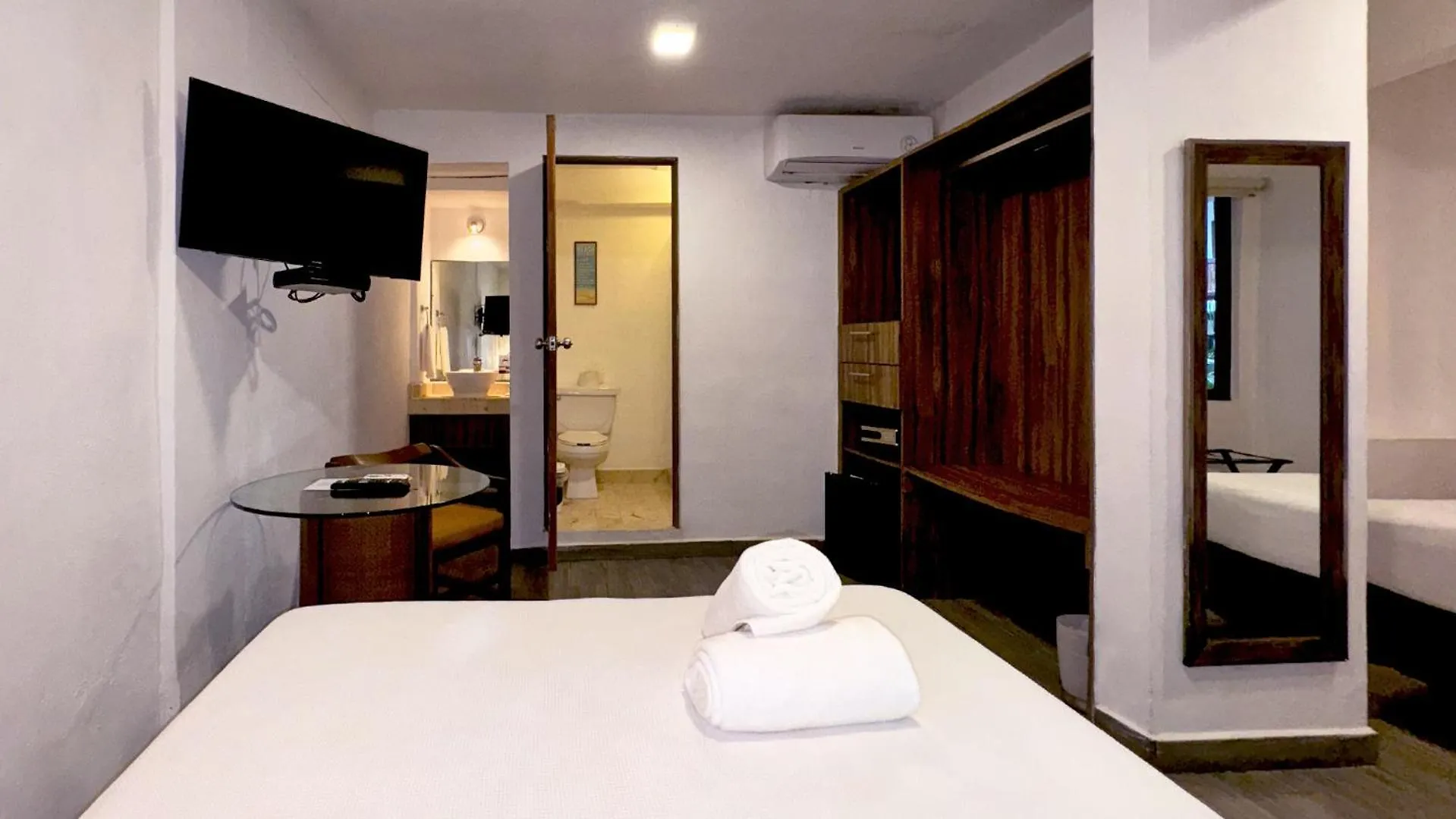 Siesta Fiesta Hotel Adults Only - 5Th Avenue Playa del Carmen 2*,